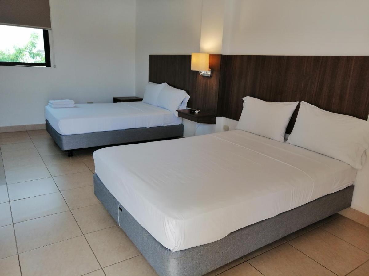 Buenavista Place Hotel Bahia de Caraquez Luaran gambar
